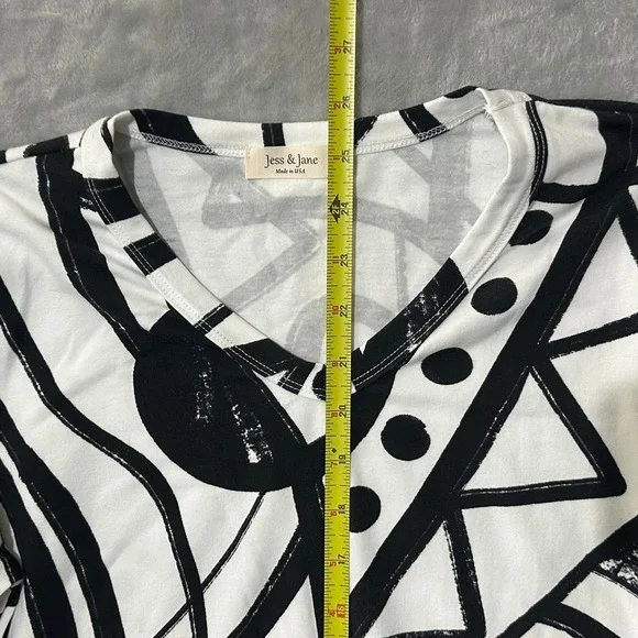 Lot of 2 - Jess & Jane Abstract Geometric 3/4 Sleeve Tops Black White Abstract S - Picture 6 of 15